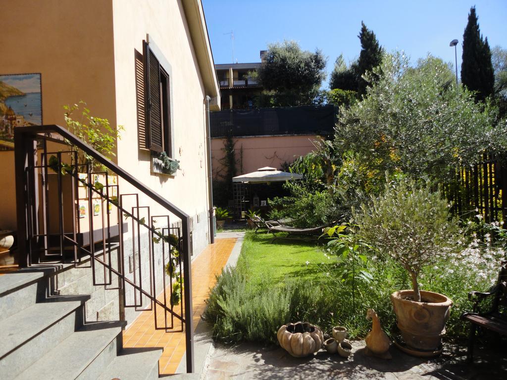 Girasolereale Bed And Breakfast Rome Exterior photo